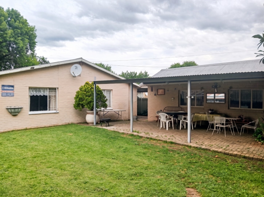3 Bedroom Property for Sale in Brandwag Free State